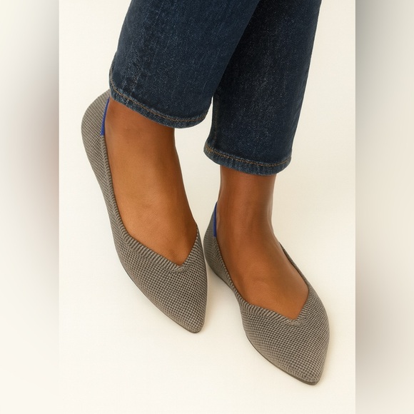 Rothy’s The Point Flats – Gray & Blue Trim – Size 10 - Picture 1 of 4